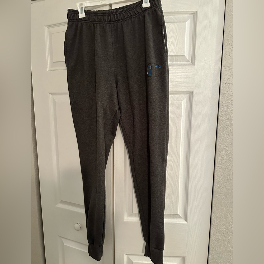 Champion Men’s sweat pants gray size large